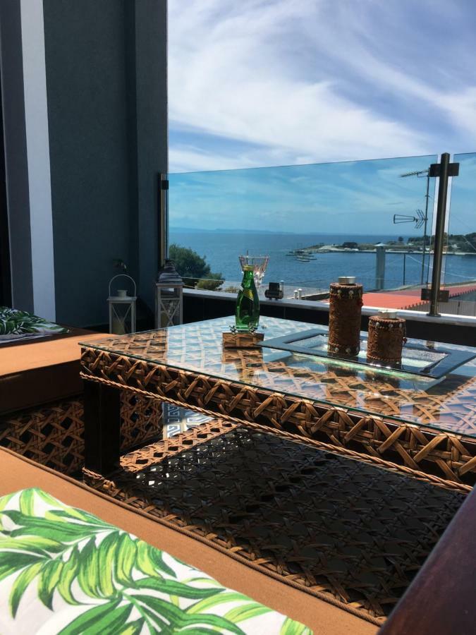 Pela Veranda Exquisite Suites เนโอสมาร์มาราส ภายนอก รูปภาพ