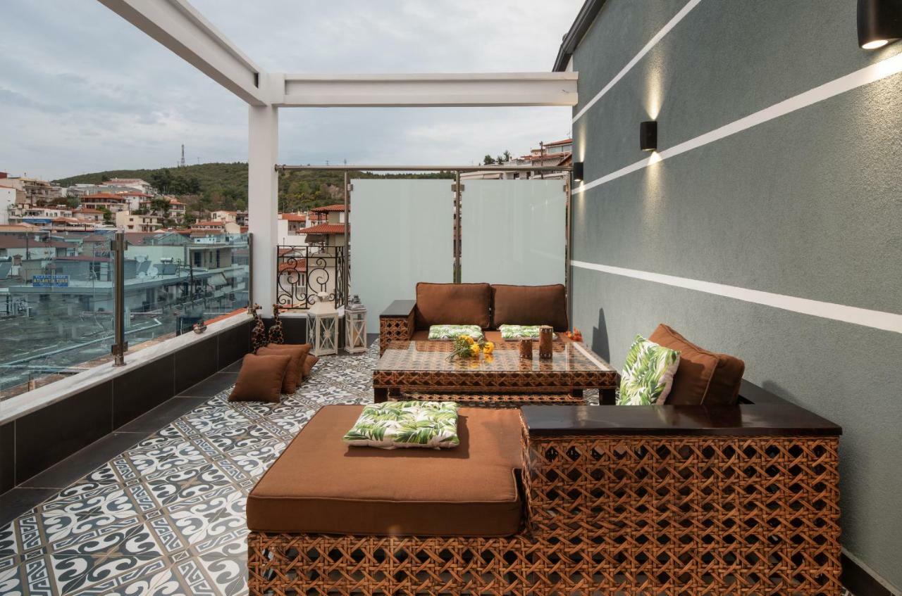 Pela Veranda Exquisite Suites เนโอสมาร์มาราส ภายนอก รูปภาพ
