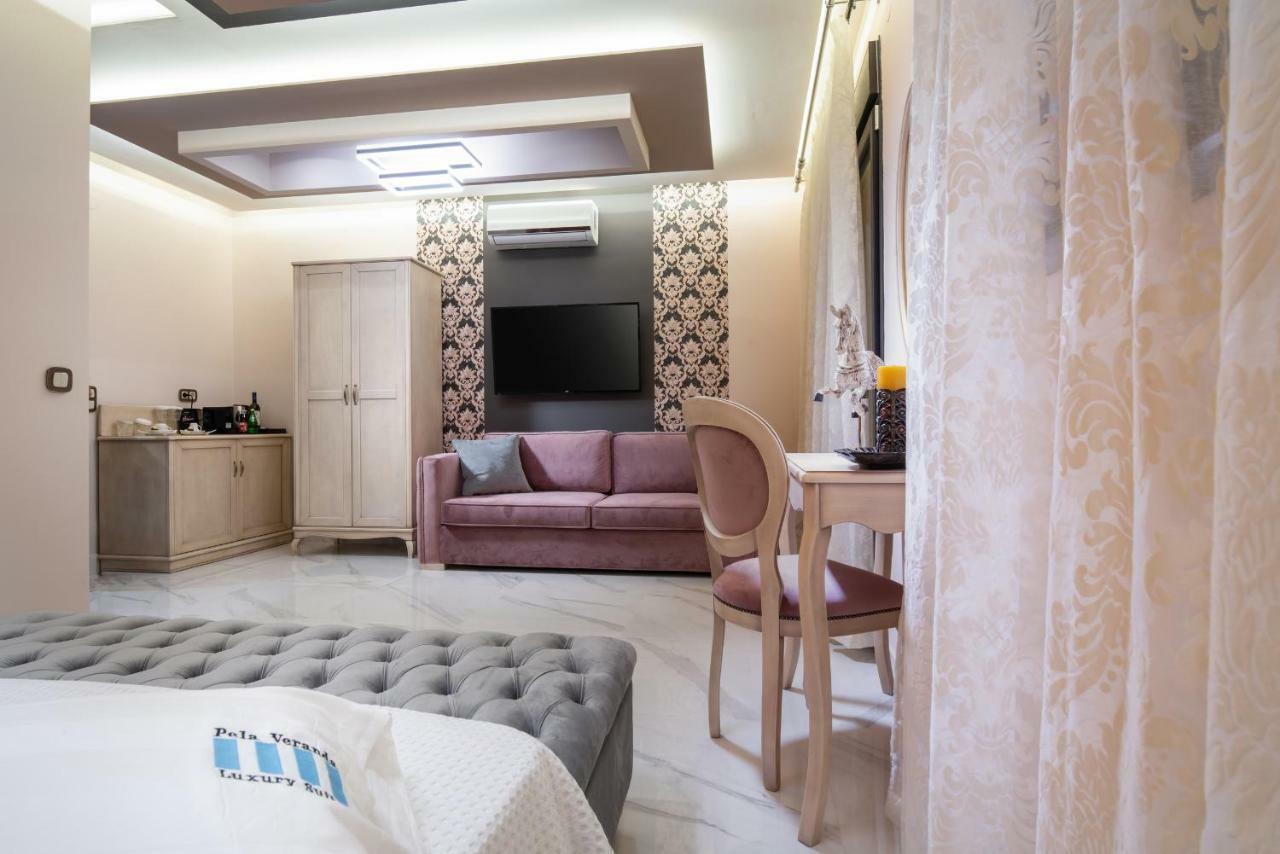Pela Veranda Exquisite Suites เนโอสมาร์มาราส ภายนอก รูปภาพ