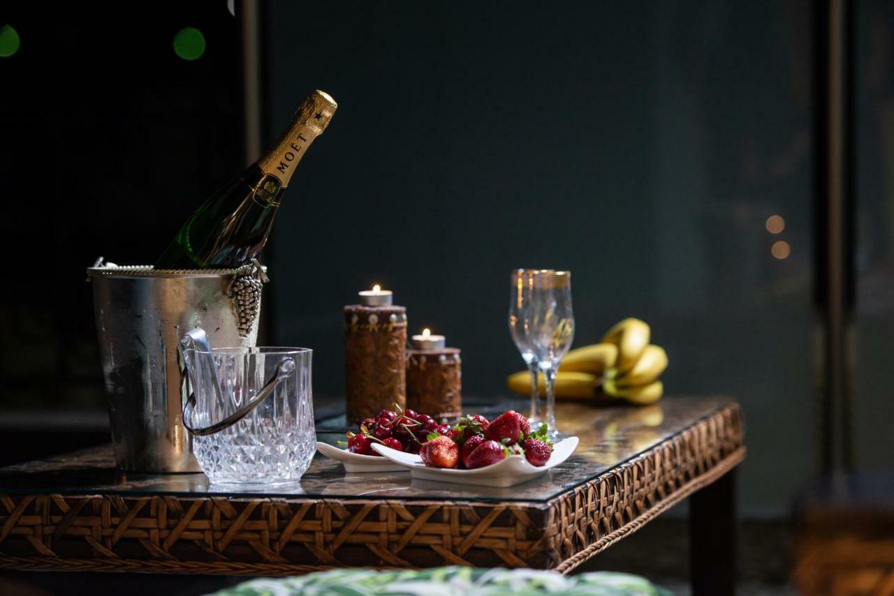Pela Veranda Exquisite Suites เนโอสมาร์มาราส ภายนอก รูปภาพ