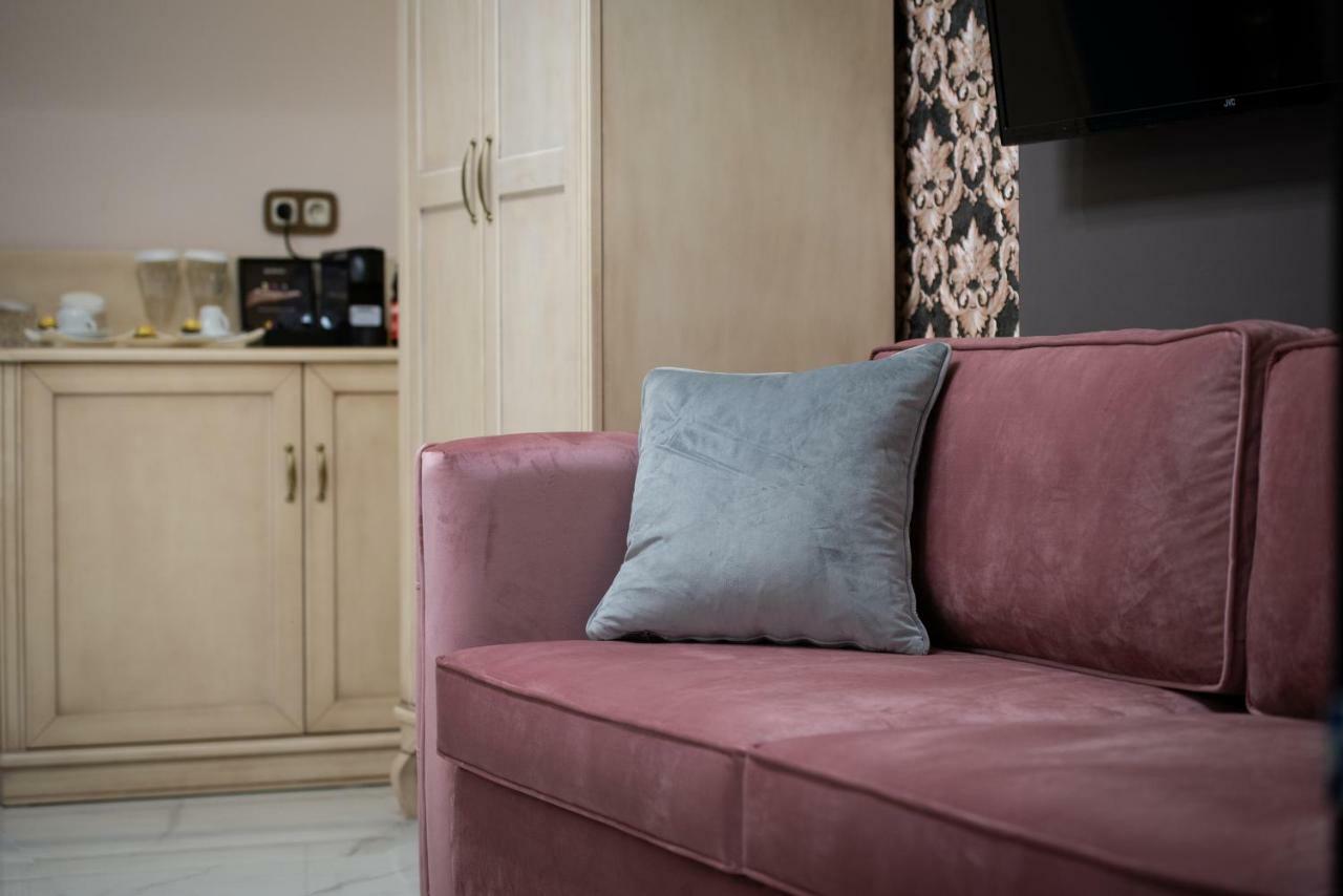 Pela Veranda Exquisite Suites เนโอสมาร์มาราส ภายนอก รูปภาพ